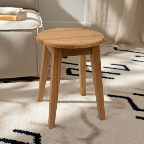 Lun Mini Oak Stool 45 cm – Compact Solid Wood Stool in Scandinavian Style | Free delivery